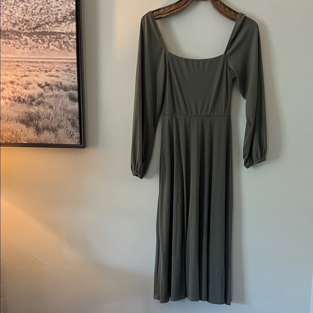 Carly Jean Los Angeles Forest Green Long Sleeve Dress